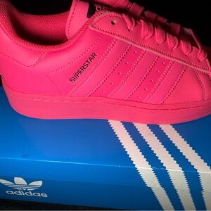 adidas Superstar Women’s Sneakers in Neon Pink